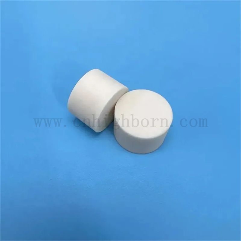 Résistance à la dureté haute dureté industrielle Alumine Ceramic Round Ronde Rouge AL2O3 Cylindre