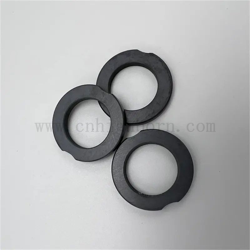 Porter des anneaux en céramique en carbure de silicium SSIC résistant pour la scellage de la pompe de l'industrie