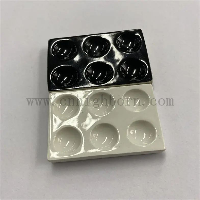 Plat volatile en c&eacute;ramique (2)