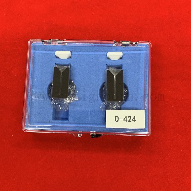 Haute précision Q424 Black Wall High Purity Micro Quartz CUVETTE 0,15 ml de flux de flux avec couvercle PTFE