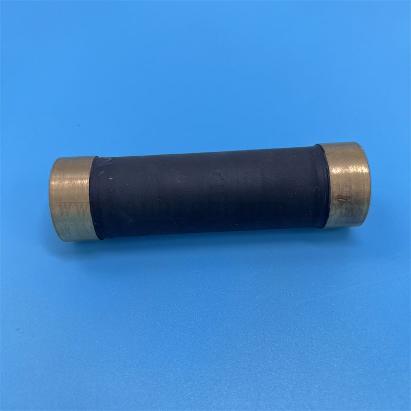 Caractéristiques de la série HF anti-forte Resisiteur de cylindre FIM épais haute puissance haute puissance