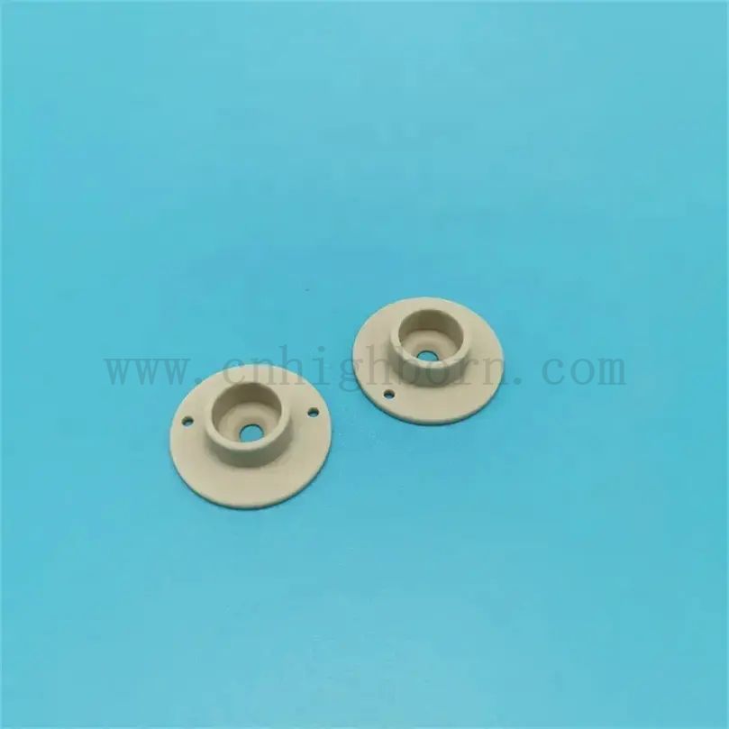 Haute conductivité thermique 170W / MK Joint de nitrure d'aluminium Isolation thermique Composants en céramique