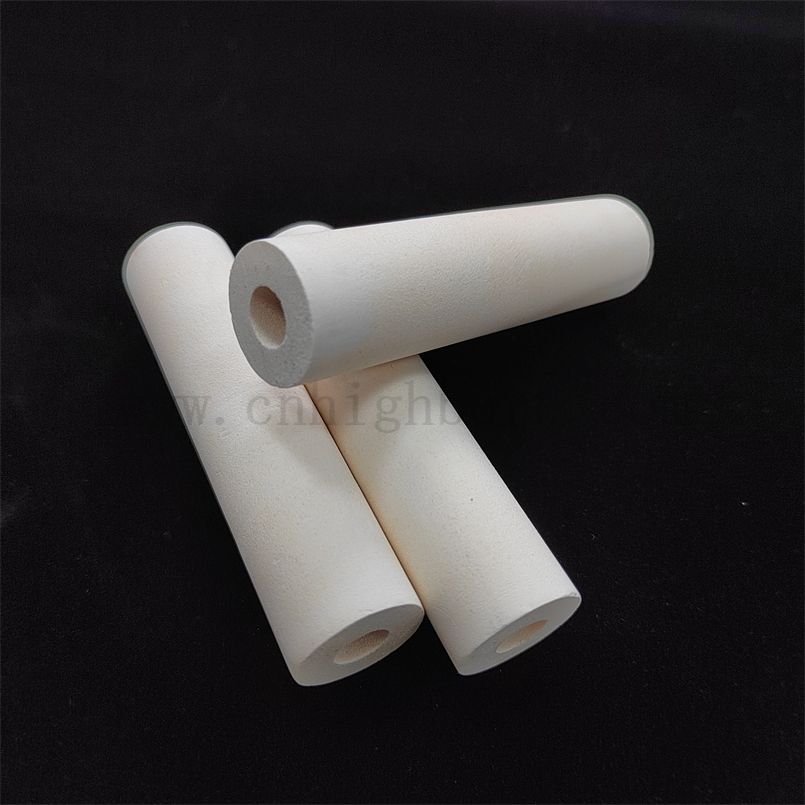 Remplacement du tube de filtre à eau en céramique d'alumine poreuse