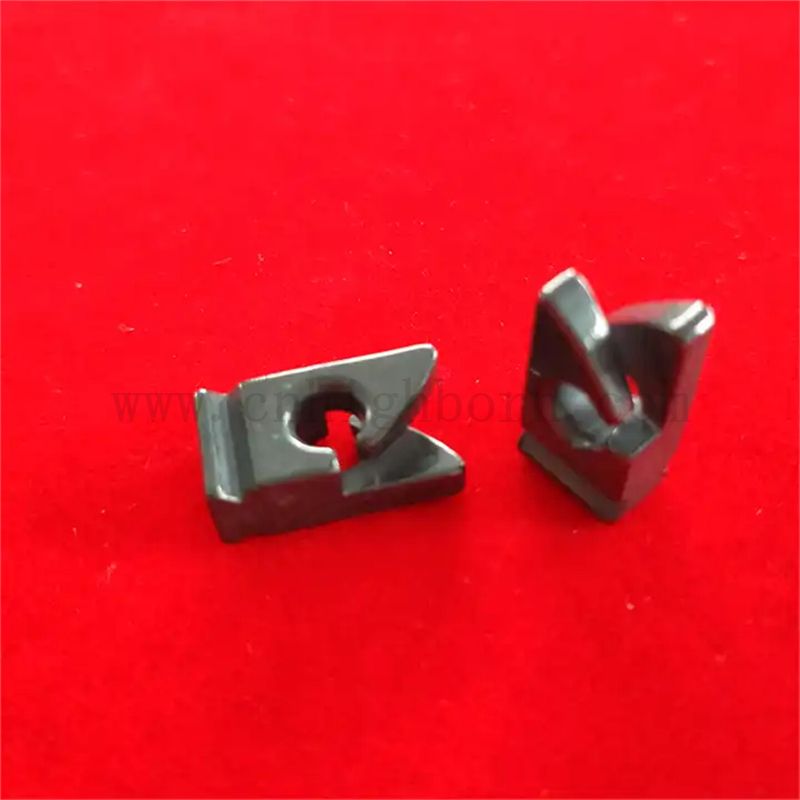 Guide de fil textile Machinerie en céramique Pièce de rechange Titanium Oxyde d'oelet TiO2 Guide de fil en céramique 