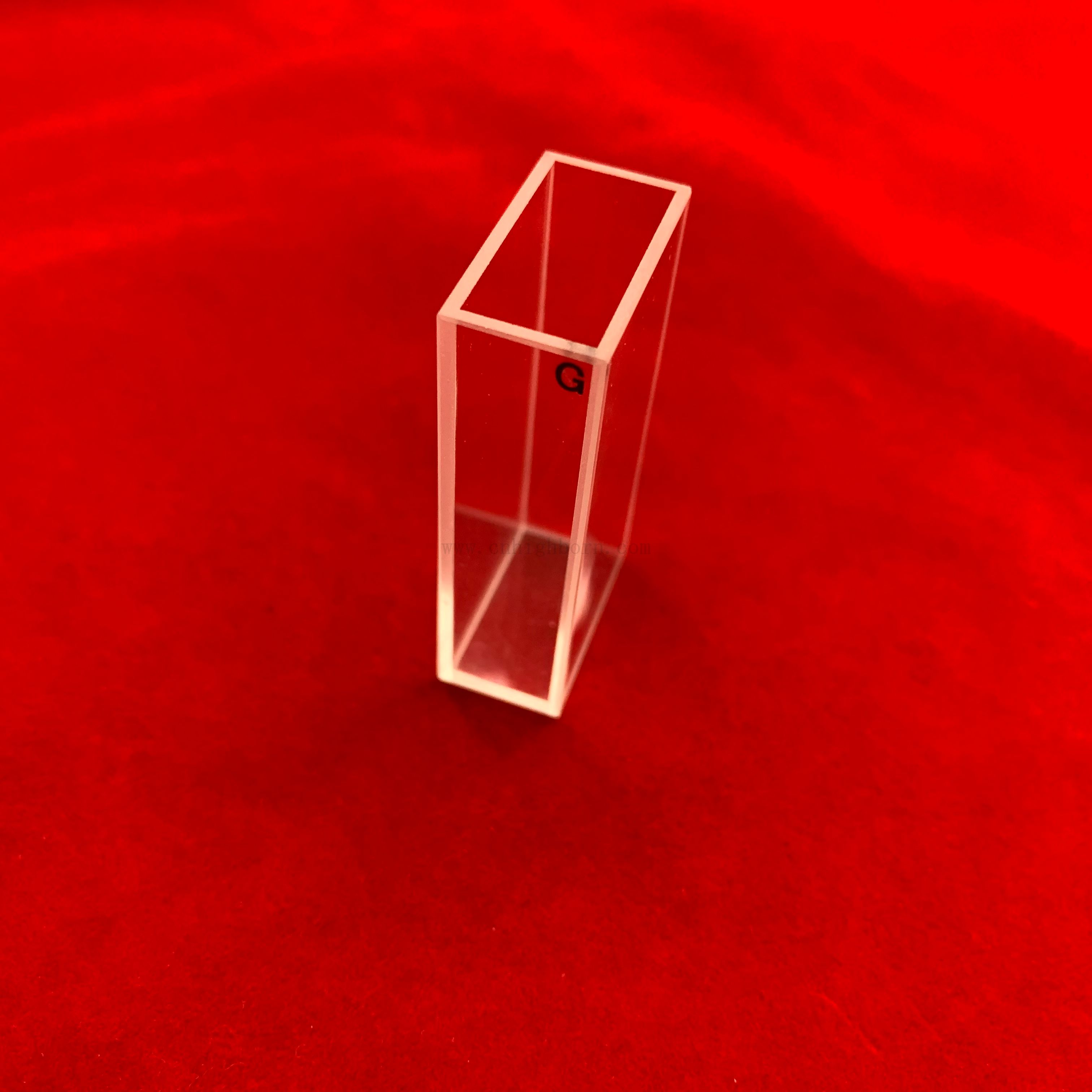 Spectrophotomètre transparent en verre optique à la cuve de quartz à cvette en verre à la cuve en verre avec couvercle