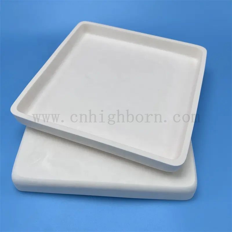 Alumine Cerramic Crucible personnalisée AL2O3 Métal en fusion en céramique en métal en fusion