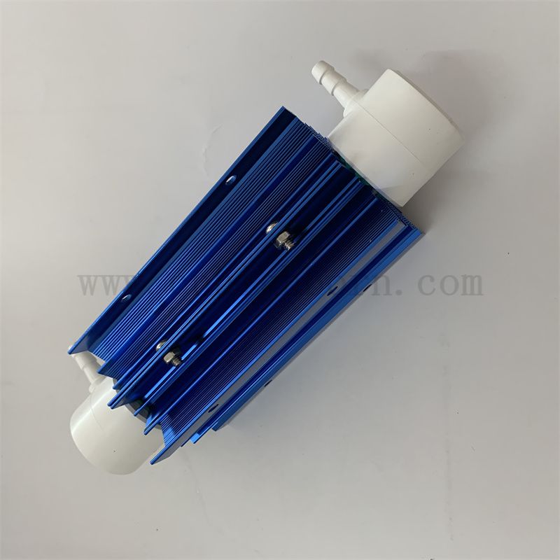 G&eacute;n&eacute;rateur d'ozone r&eacute;glable