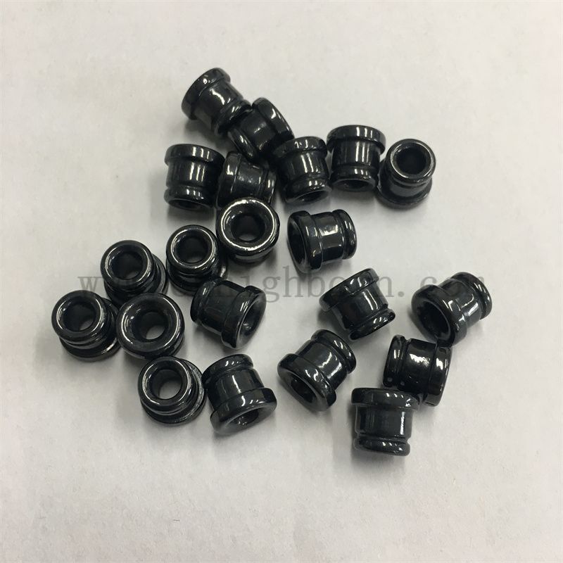 guide-fil en c&eacute;ramique textile