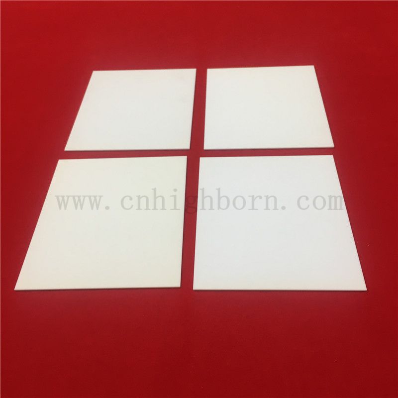 assiette en c&eacute;ramique