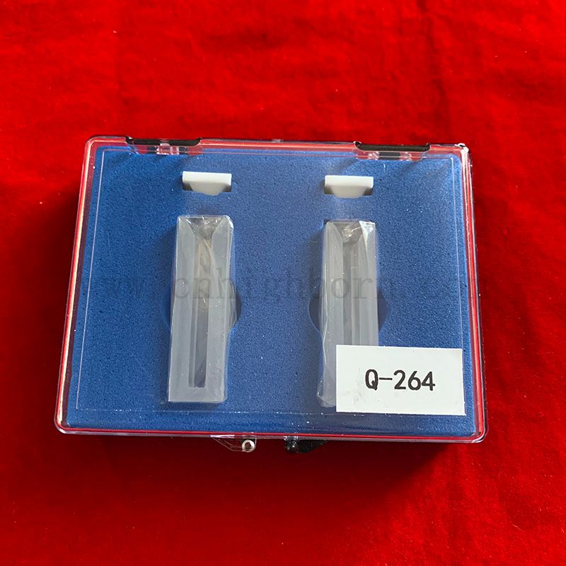 Spectrophotomètres standard 1,4 ml de quartz à clôture à fluorescence CUVETTE SILLE MICRO avec des murs givrés et avec un couvercle