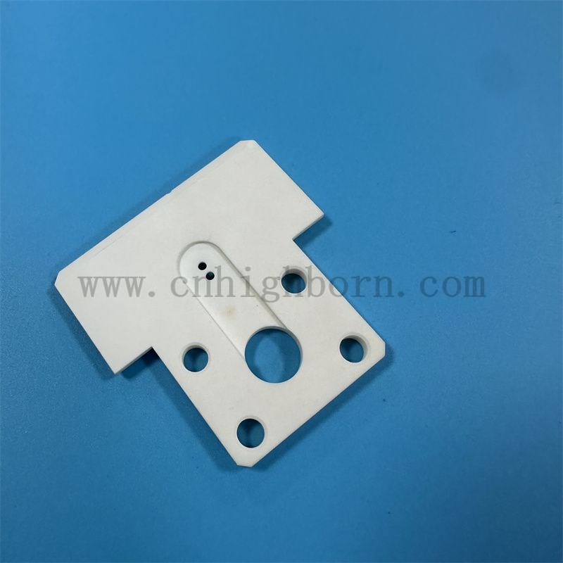 pi&egrave;ces en c&eacute;ramique