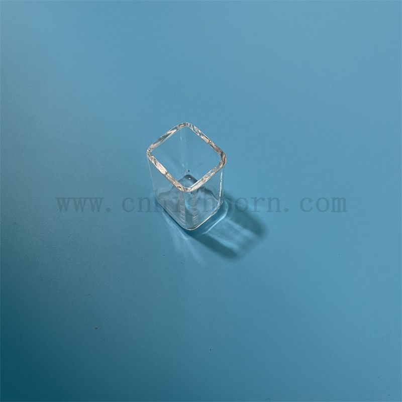 Résistance à la chaleur personnalisée en verre carré transparent en verre de quartz 
