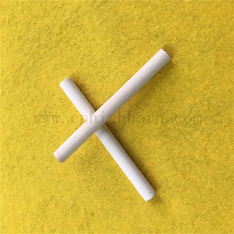 Porosité personnalisée blanc poreux en alumine tuyaux en céramique