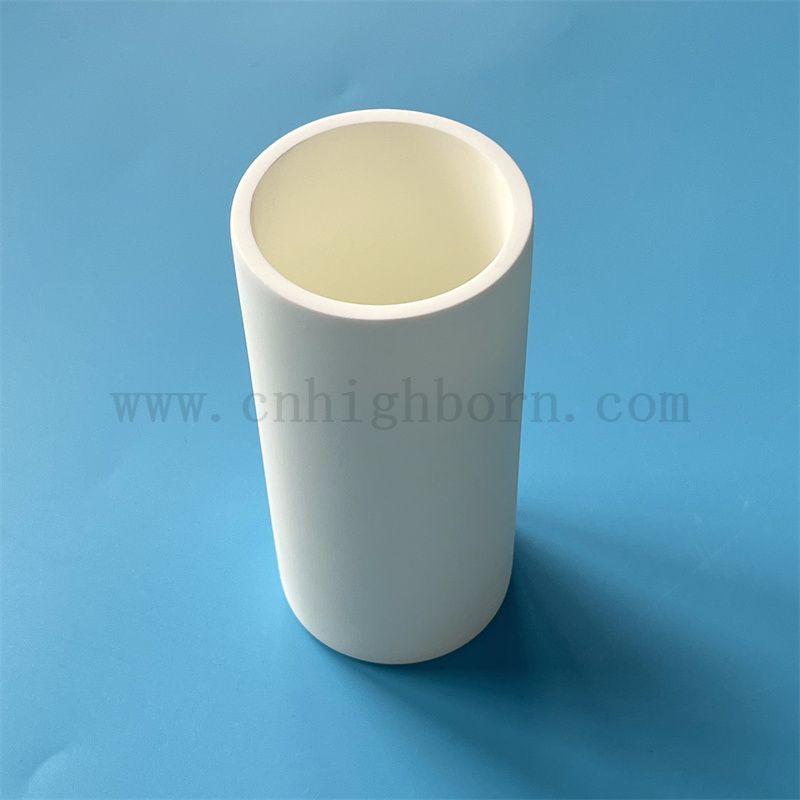 Réfractoire à oxyde de magnésium Cucible Cerrate en céramique en métal fondu personnalisé MGO MGO