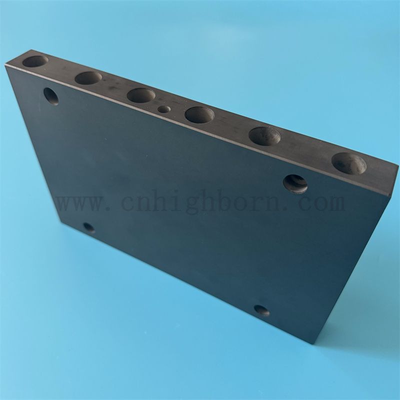 Poste de carbure de carbure de carbure de silicium SIC personnalisé Pièce en céramique avec des trous