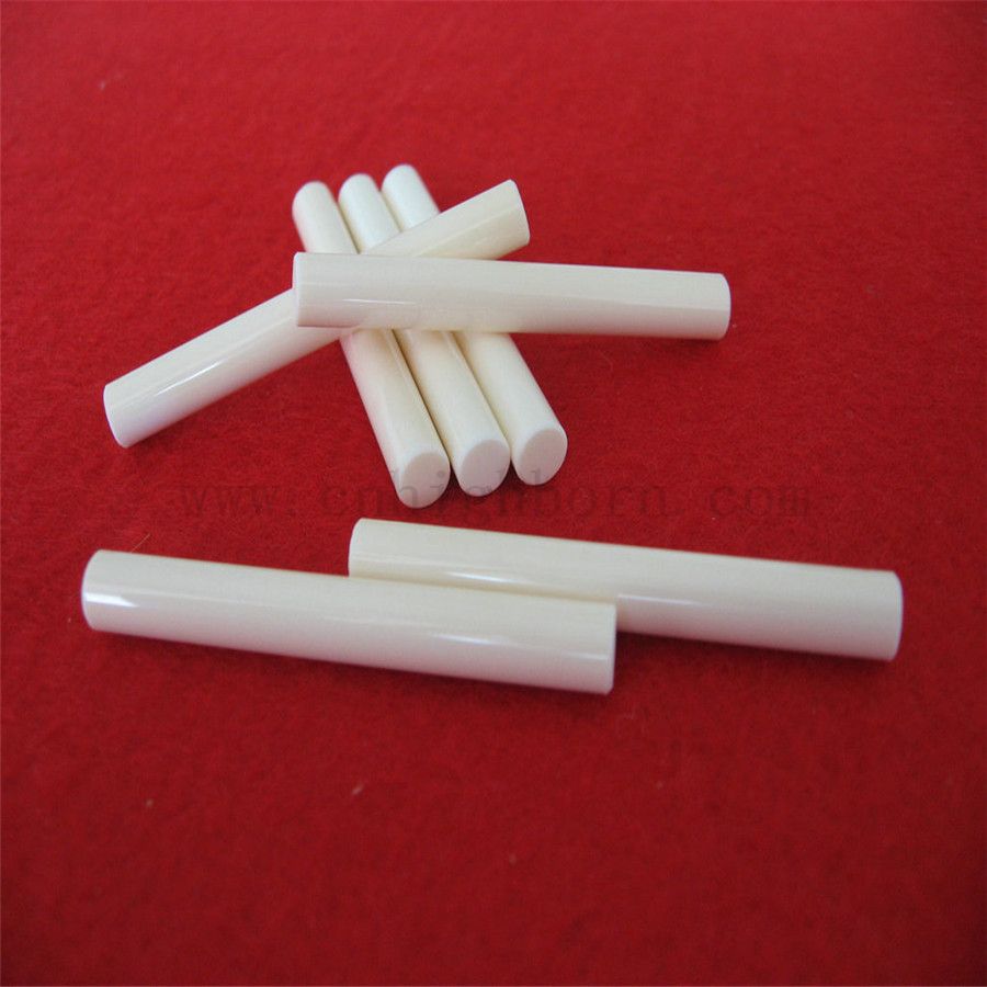 Pièces en céramique textile d'alumine à 99% personnalisée 99%