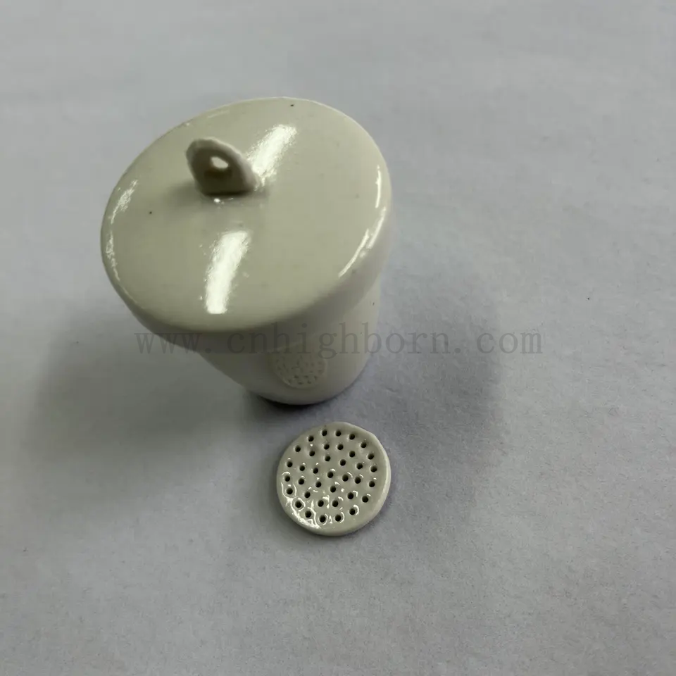 30 ml Gooch Crucible Laboratory Utiliser la porcelaine Cerramic Crucible avec couvercle 