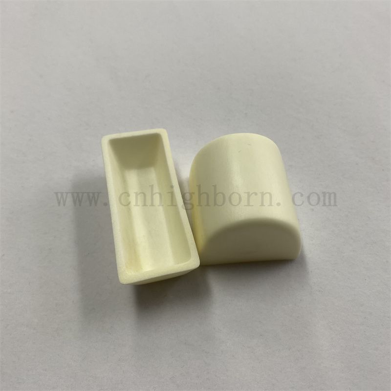 Résistant à haute température AL2O3 Céramique Round Bottom Crucible Crucible Alumina Porcelain Combustion Boat