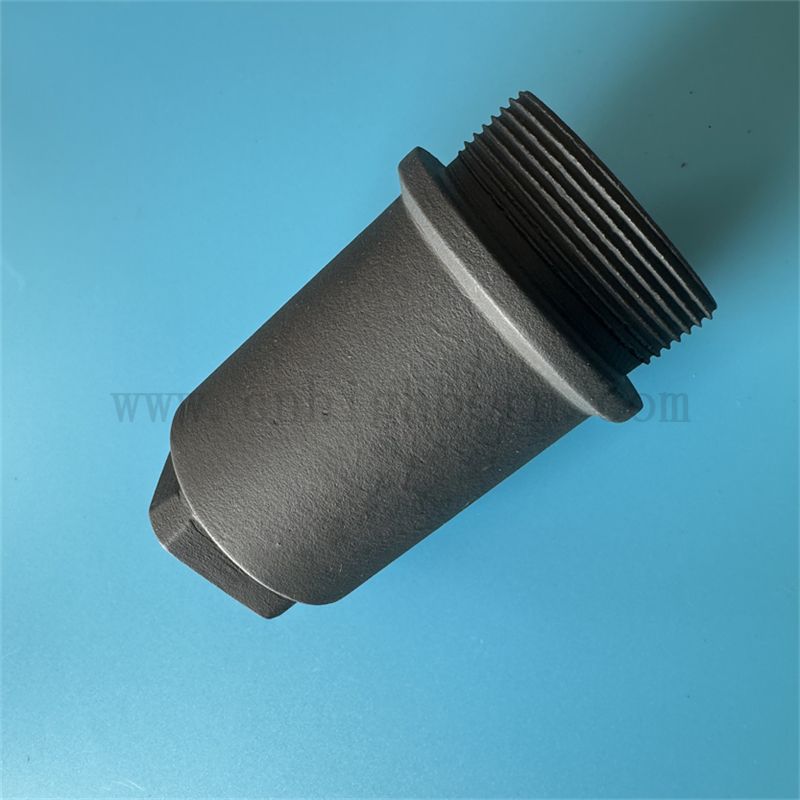 Le four utilise des buses de brûleur en céramique en carbure de silicium fritté réactif RSIC RSIC