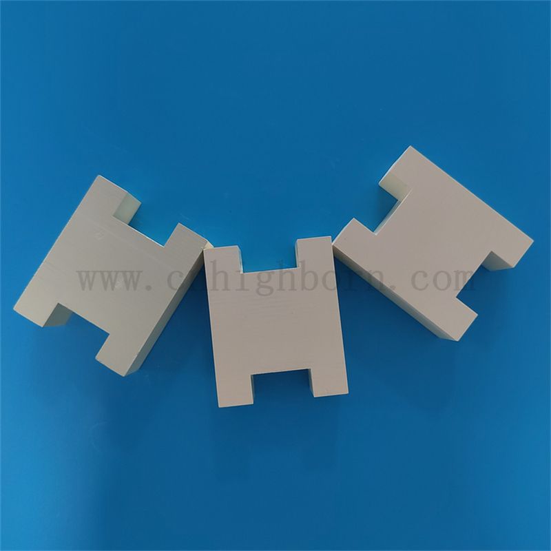 Nitrure de bore hexagonal pressé Hot personnalisé Parties structurelles en céramique bn coque en céramique pour le four à vide