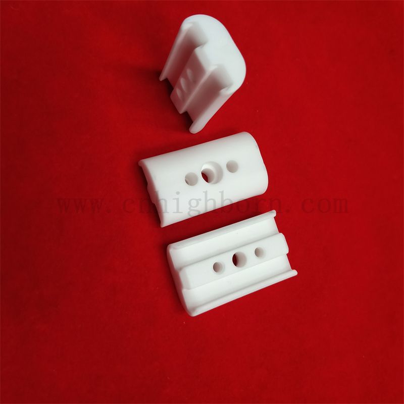 Pièce personnalisée en céramique Alumine à haute température à haute température