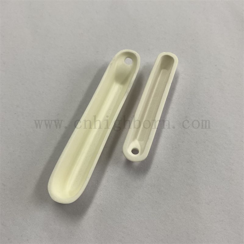 Boat en porcelaine d'alumine de haute pureté à haute température à haute température avec un trou avec un trou