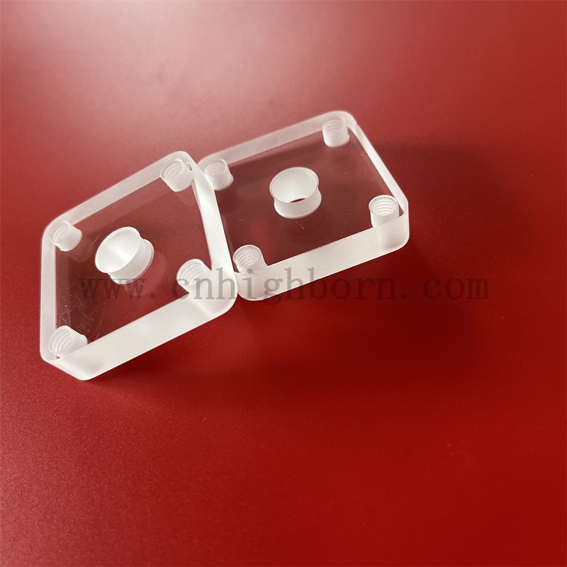 Plaque de verre de quartz carrée transparente personnalisée, perçage laser avec coupe d'angle