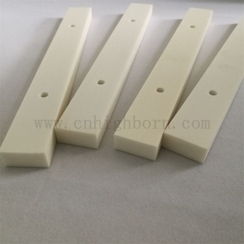 Résistance à la chaleur 99% AL2O3 Arbre Alumine Céramic Singer Plate