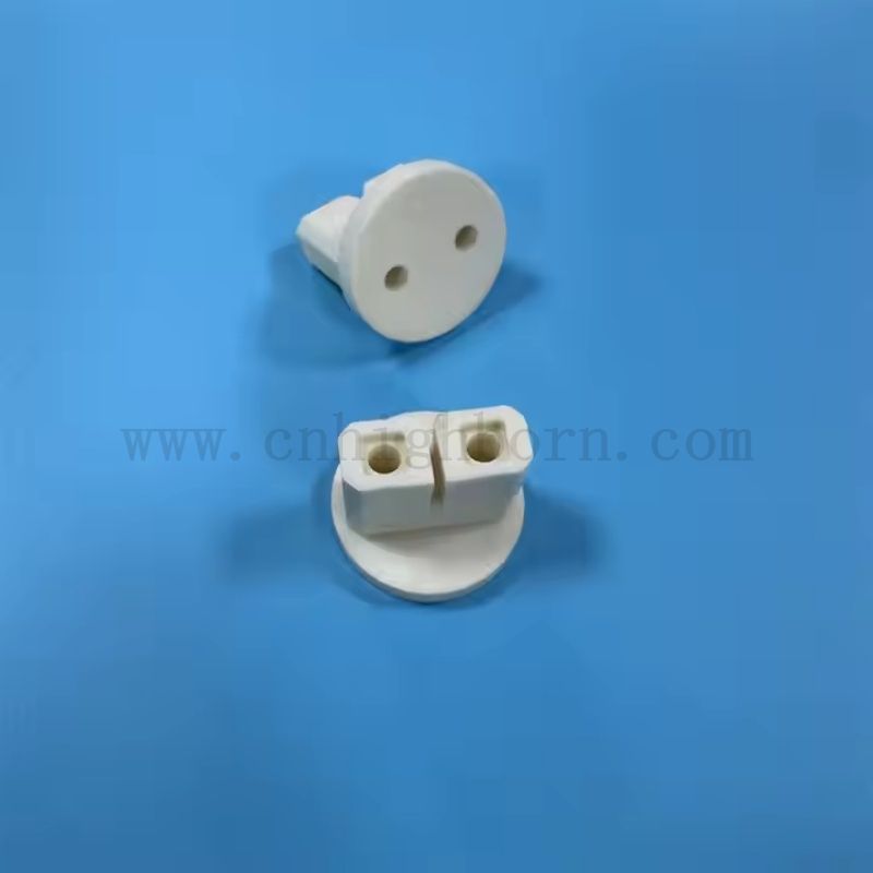 Alumine personnalisée industrielle Part 95% AL2O3 ISOLAGE PIEUX DE SEMPS