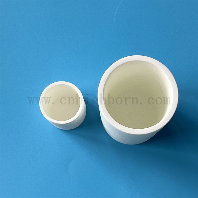 Réfractoire à oxyde de magnésium Cucible Cerrate en céramique en métal fondu personnalisé MGO MGO