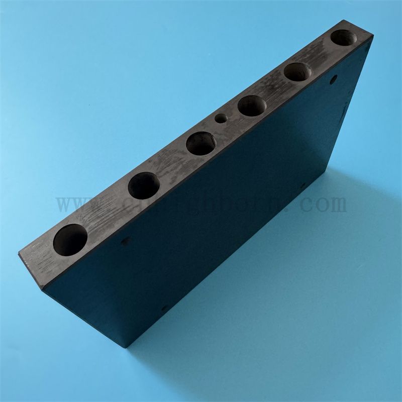 Poste de carbure de carbure de carbure de silicium SIC personnalisé Pièce en céramique avec des trous