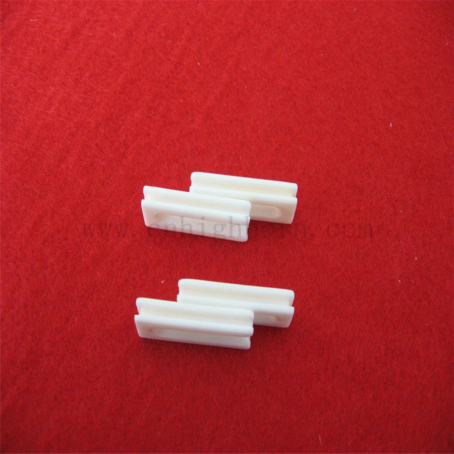 Custom 99% AL2O3 Alumina Ceramic Slit Guide pour les machines textiles