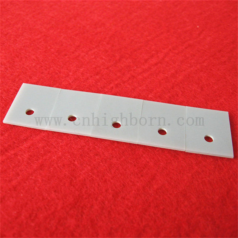 To220 aluminium nitrure céramique thermos à chaleur aln pavé isolant 17 * 22 * ​​1 mm