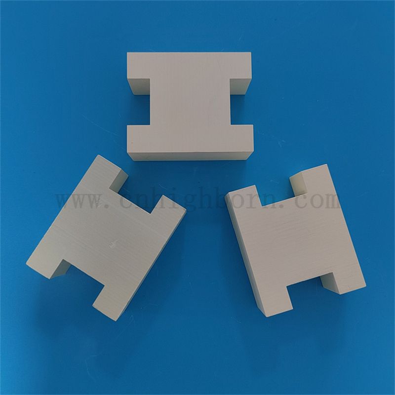 Nitrure de bore hexagonal pressé Hot personnalisé Parties structurelles en céramique bn coque en céramique pour le four à vide