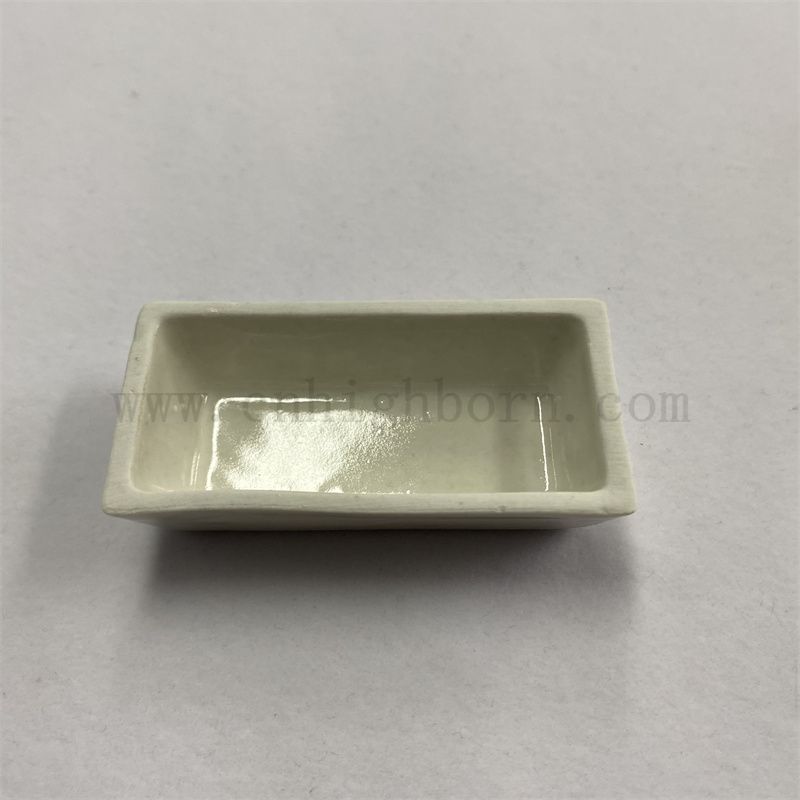 55 × 28 × 12 mm Laboratoire Alumine en céramique Boat trapézoïdal Porcelaine Cupel