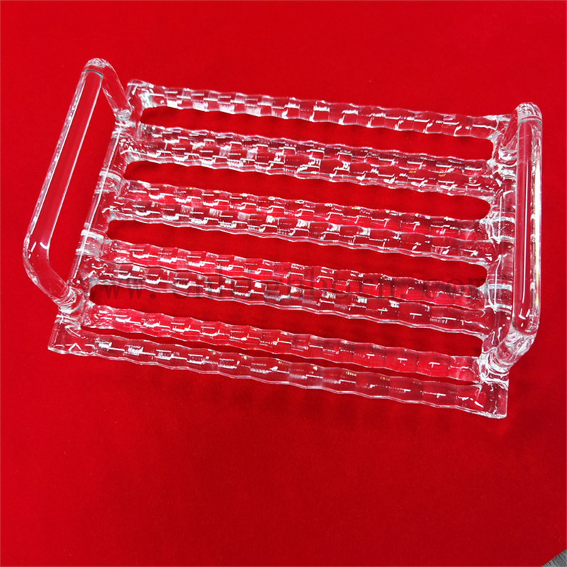 bateau &agrave; quartz rainur&eacute;