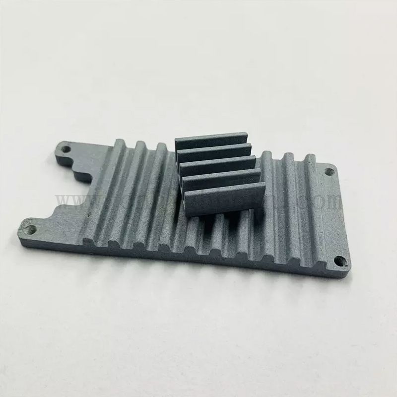 Feuille de dissipier à chaleur en céramique en carbure de silicium poreux personnalisé