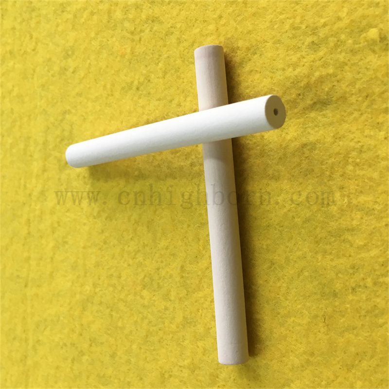 Porosité personnalisée blanc poreux en alumine tuyaux en céramique