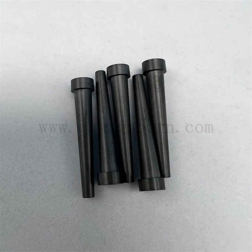 Pipes en forme de carbure de bore résistant aux chocs de choc thermique.