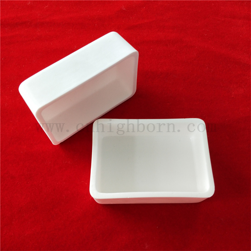 Isolation 95 Alumine Crucible Cucible AL2O3 Boat en céramique en métal fondu AL2O3