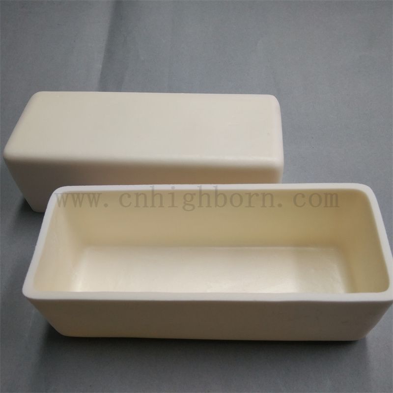 Résistant à haute température AL2O3 Céramique Boat de combustion Boat d'alumine Porcelaine Merdeuse Crucible