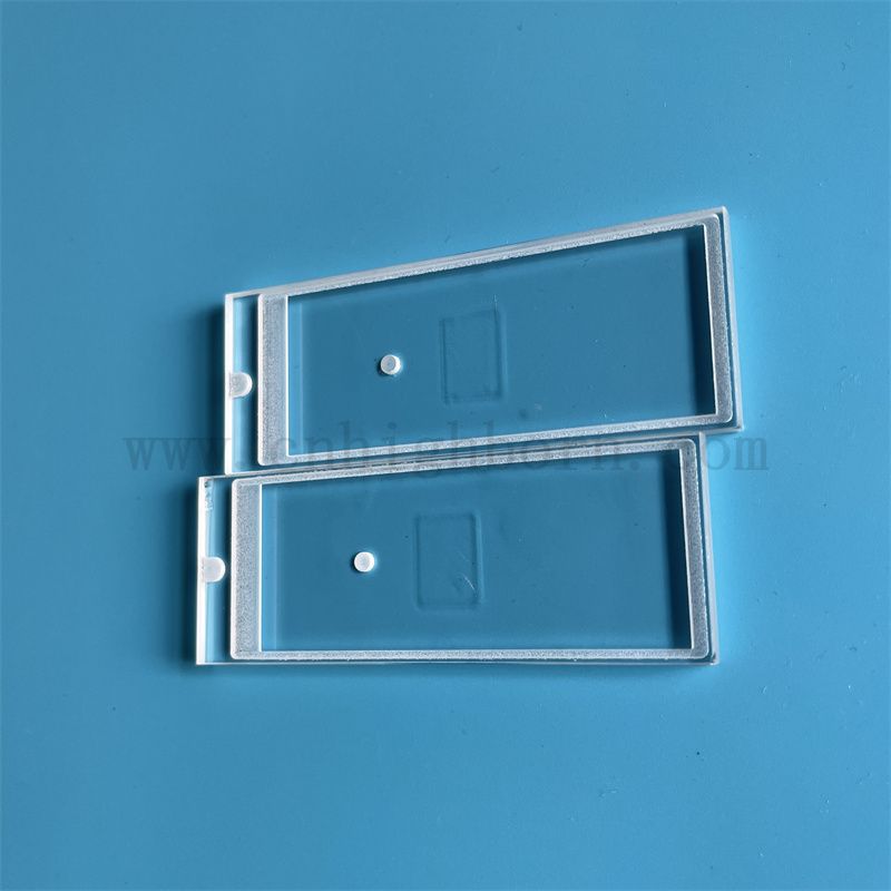 Panneau en verre de quartz transparent rectangulaire de traitement en profondeur avec alésage laser