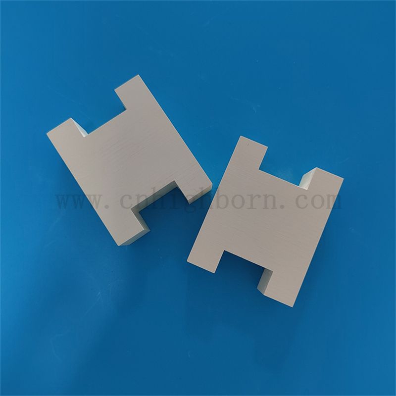 Nitrure de bore hexagonal pressé Hot personnalisé Parties structurelles en céramique bn coque en céramique pour le four à vide