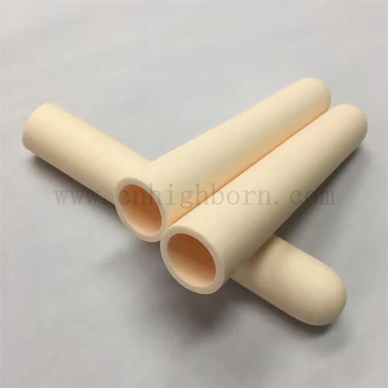 Résistance à haute température personnalisée AL2O3 Alumine Céramique tube d'aluminium Oxyde Céramique une extrémité fermée