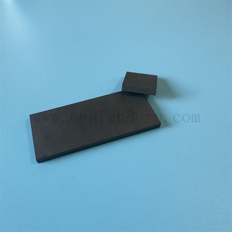 Planche de carbure de bore à haute dureté personnalisée B4C Plate de protection en céramique