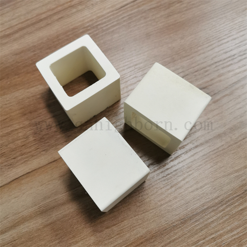 Tubes de fureur en céramique Mullite réfractaire personnalisée