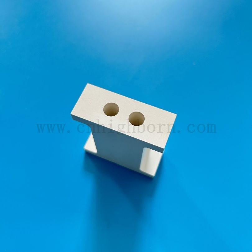 Offre d'usine Bloc en céramique de nitrure de bore en usine avec trous