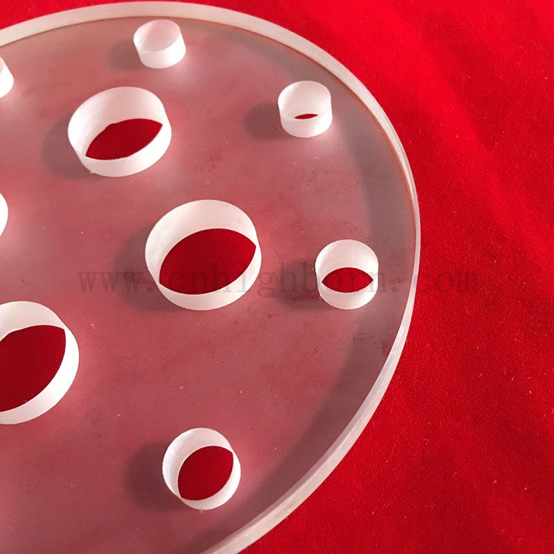 Panneau en verre quartz circulaire de forage laser avec trou avec trou