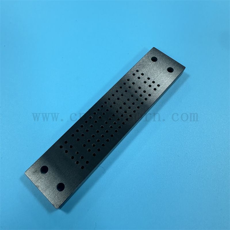 Oxyde de zirconium noir personnalisé barre / plaque haute dureté haute dureté résistante à la corrosion