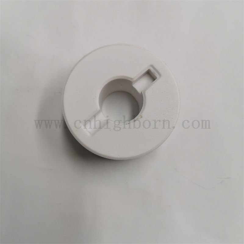 Custom à 95% Alumine Céramique isolant Bush AL2O3 Pièce en céramique